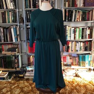 VTG hunter green dress with shoulder detailing